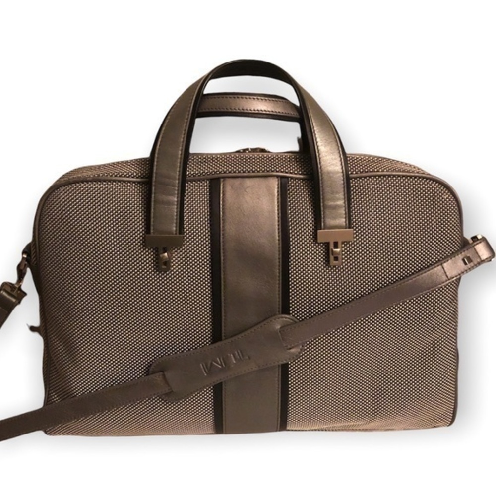 Tumi gray silver laptop briefcase business bag